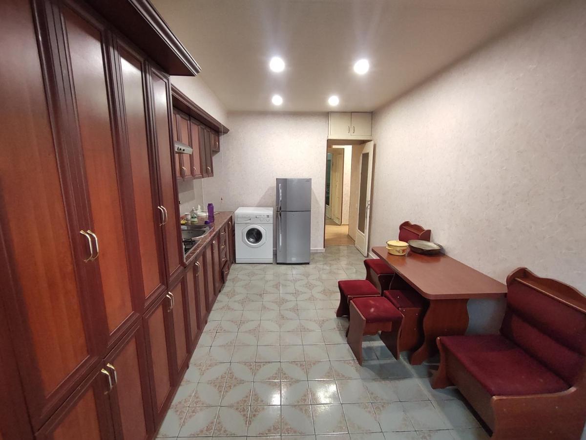 Amigo Apartment In The Centre Jerevan Buitenkant foto